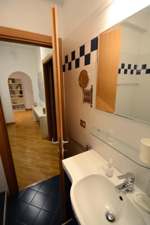 We Love It - Bestbnb Garbatella Рим Екстериор снимка